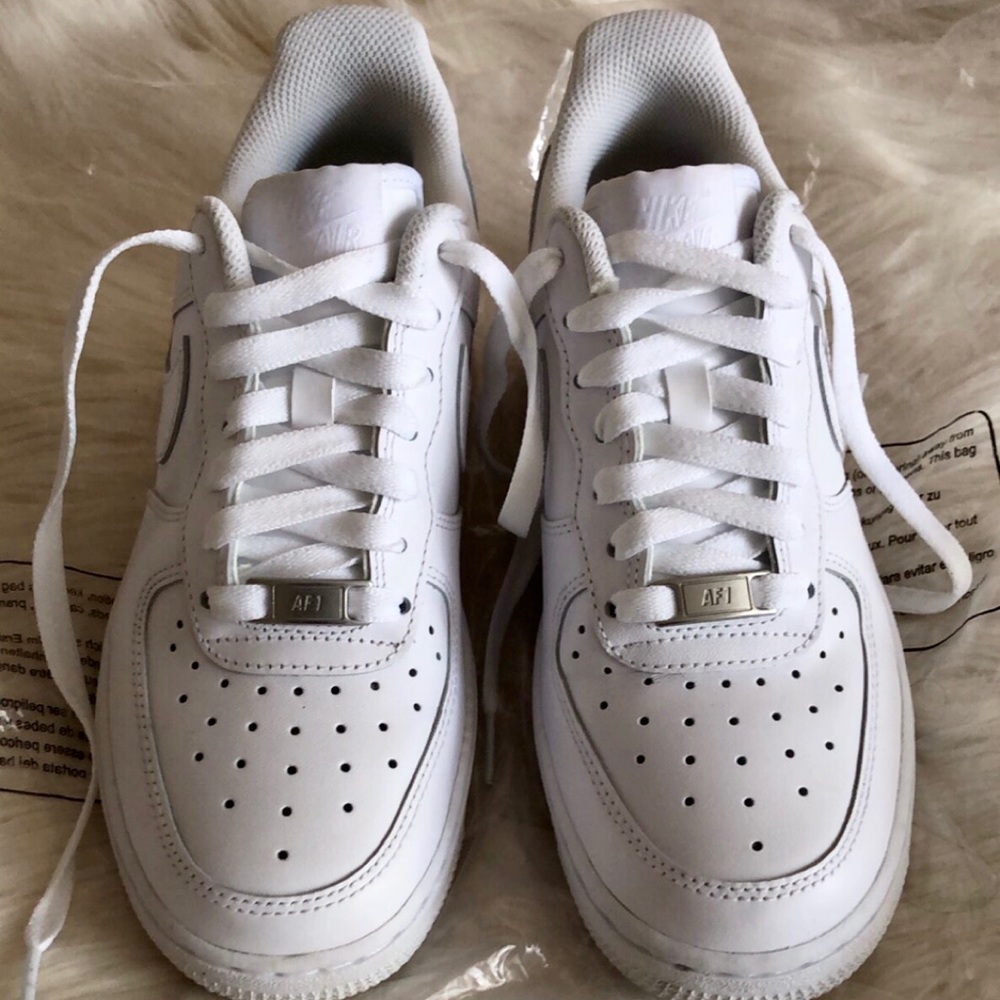 Women’s Nike Air Force 1 ‘07